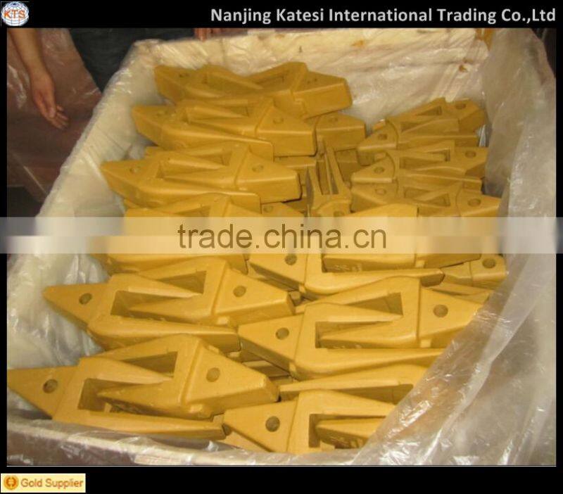 1U0257 JS250 excavator bucket adapter