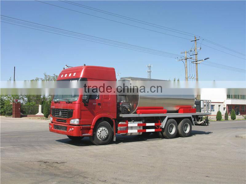 SINOTRUK 6x4 12000liters bitumen sprayer truck