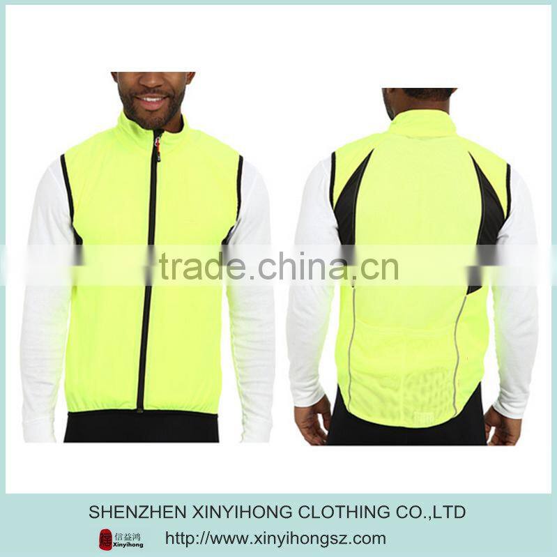 Dual back pockets inner flap Droptail hemline sports Vest