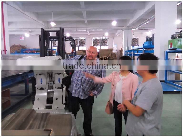 Honeycomb paper packaging box for socks and pants