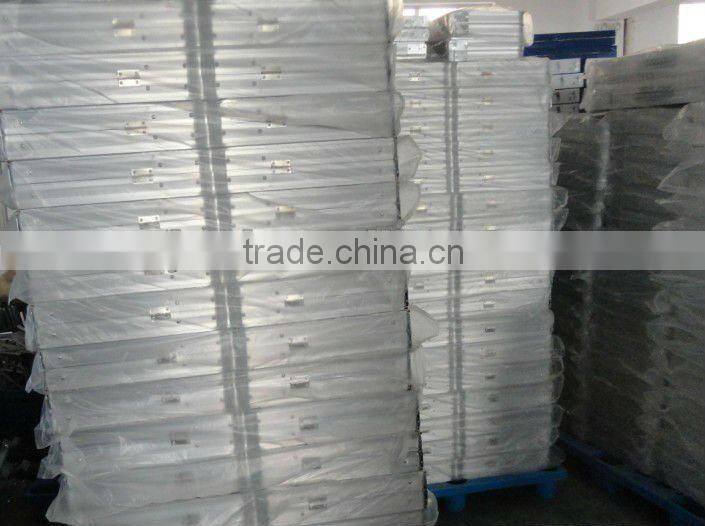 Outdoor portable picnic table with four chair