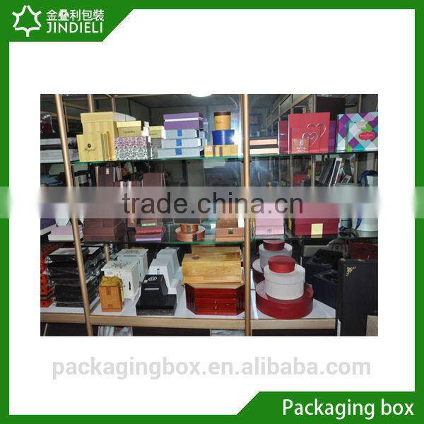 Custom chocolate selection gift boxes printed with ribbon