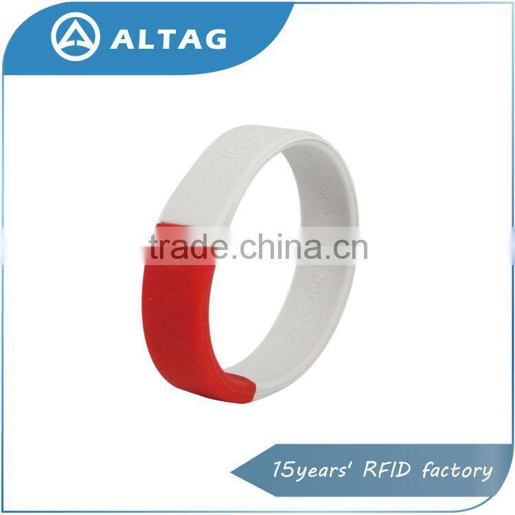 Factory price silicon NFC bracelet