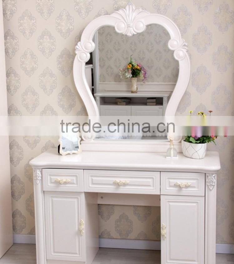 White Dresser Plywood Wooden Carving Teak Wood Dressing Table