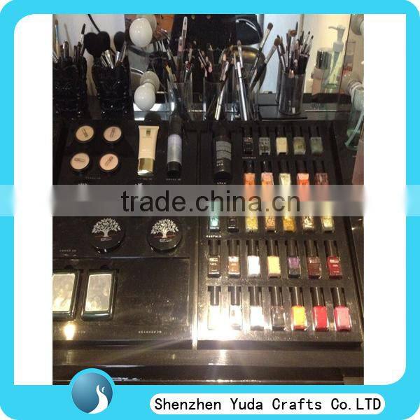 Single pocket brochure holder for fashion shops banks