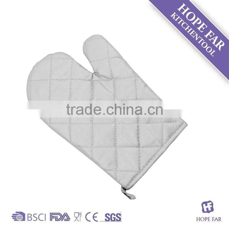 0100003 Popular pot mitt in polyester