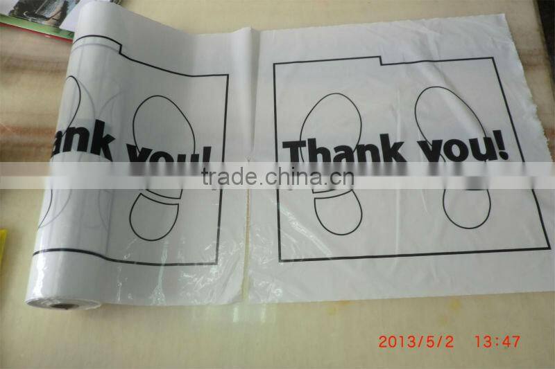 White dispasable PE plastic foot mat for car cleaning