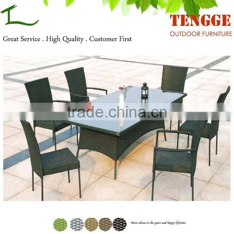 Outdoor furniture rattan dinning table and 6 rattan chairs