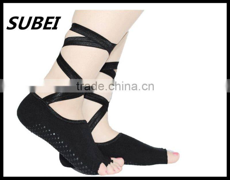 Non-slip yoga socks toe socks Toe socks lace halter dance toe socks