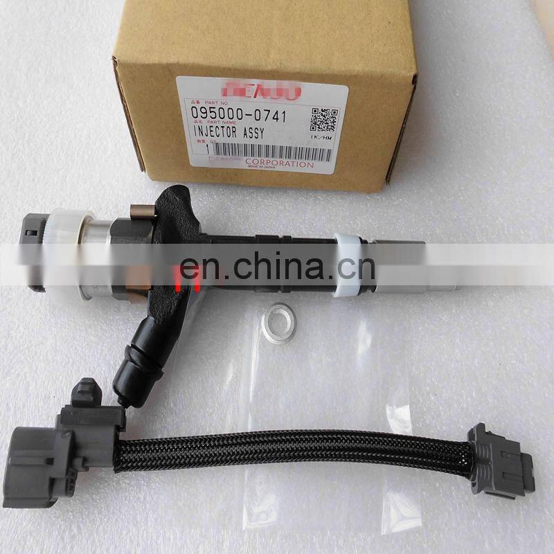 buy injector online,genuine and original diesel injector 095000-0741 ,0950000741 ,23670-30010