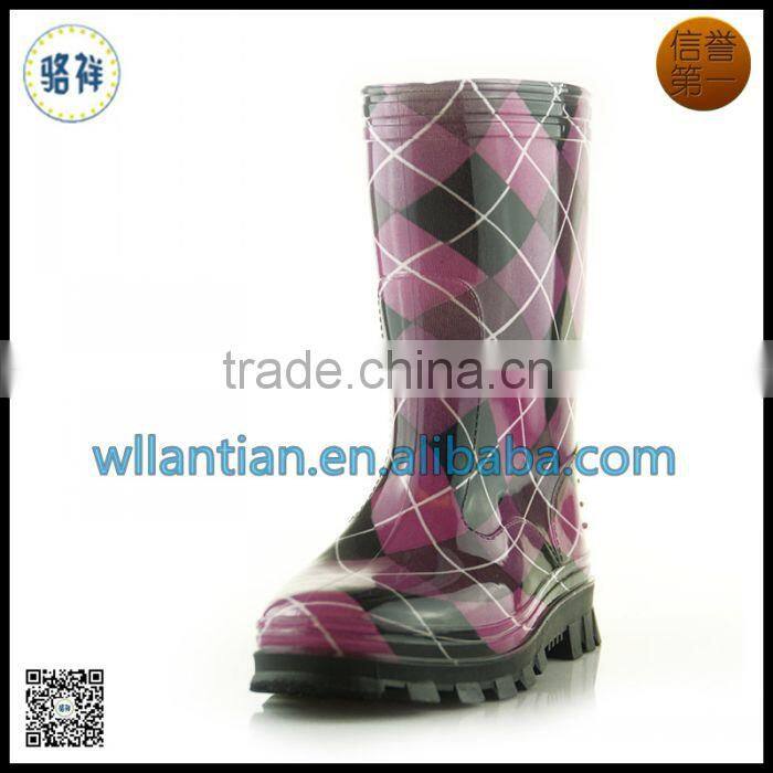 Women waterproof garden rain boots.