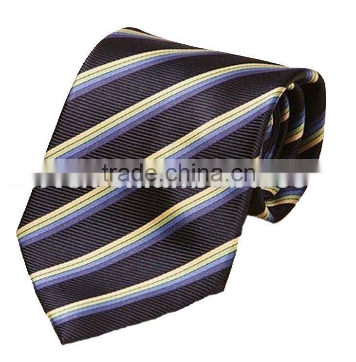 silk tie with striped pattern