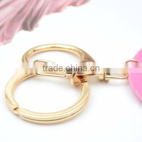 Wholesale Fashion Women Elegant PU Leather Keychain With Metal Pendant Keychain KC13132