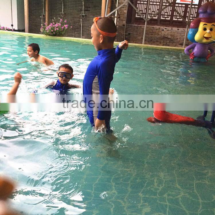 2014 fashion and top design customize kids neoprene wetsuit shorts with stock