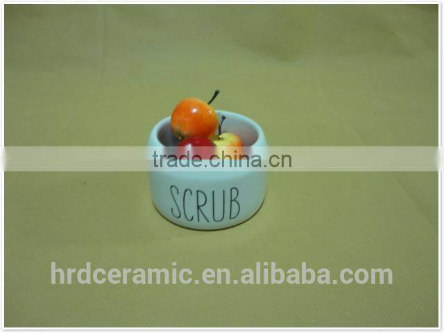 2014 Cheap Custom Exquisite White Embossed Handmade Ceramic Bowl