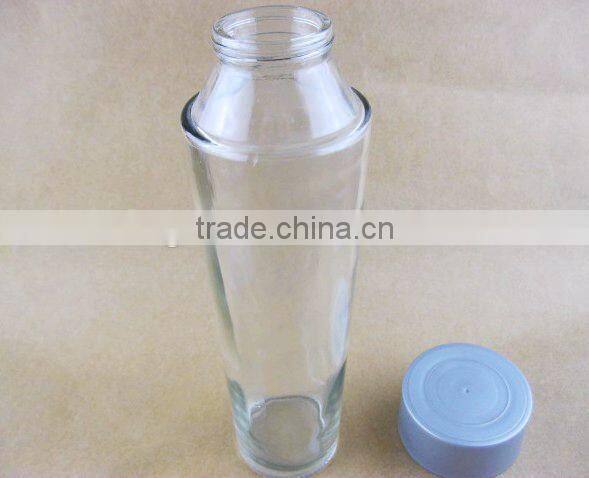 clear glass water bottle with lid / glassware