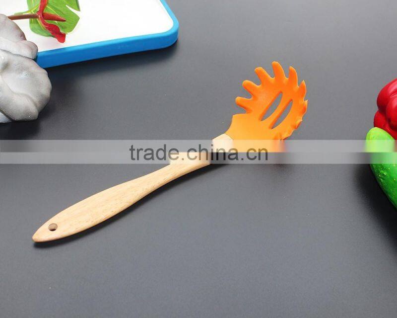 CK-3123 High quality FDA & LFGB 7pcs gadget silicone kitchen cooking tools set eco silicone kitchen utensil set with wood handle