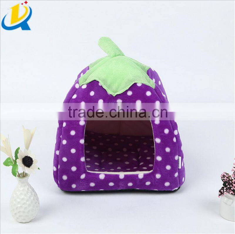 Wholesale popular strawberry shaped soft pet dog bed
