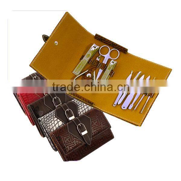 Metal buckle closure high quality manicure set