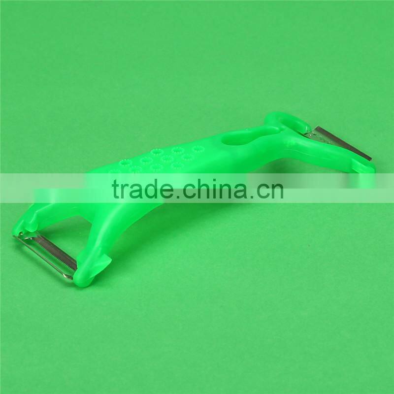 Kitchen gadgets multifunctional plastic fruits and vegetables peelers