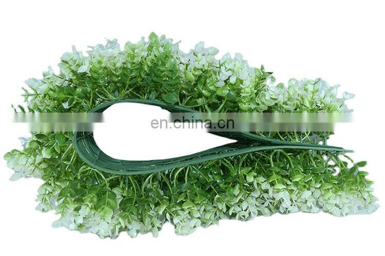 Vertical green wall flower