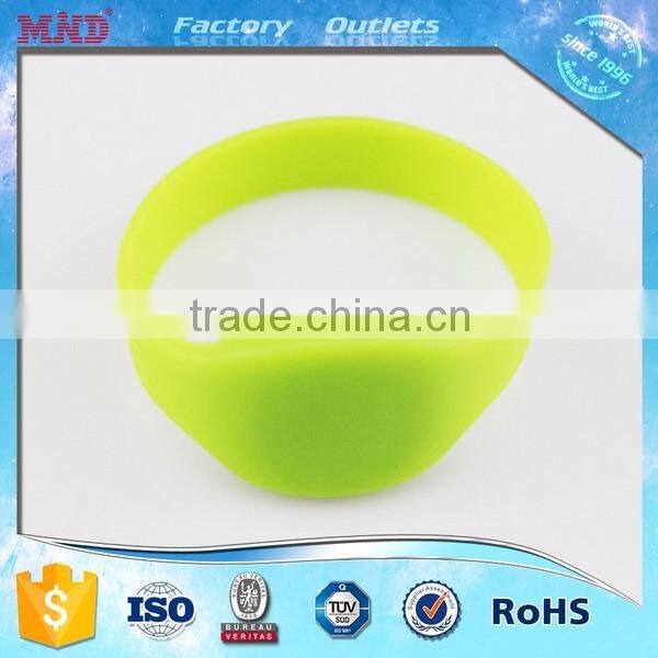 MDW02 Waterproof Smart custom logo Silicone RFID Wristband for Event