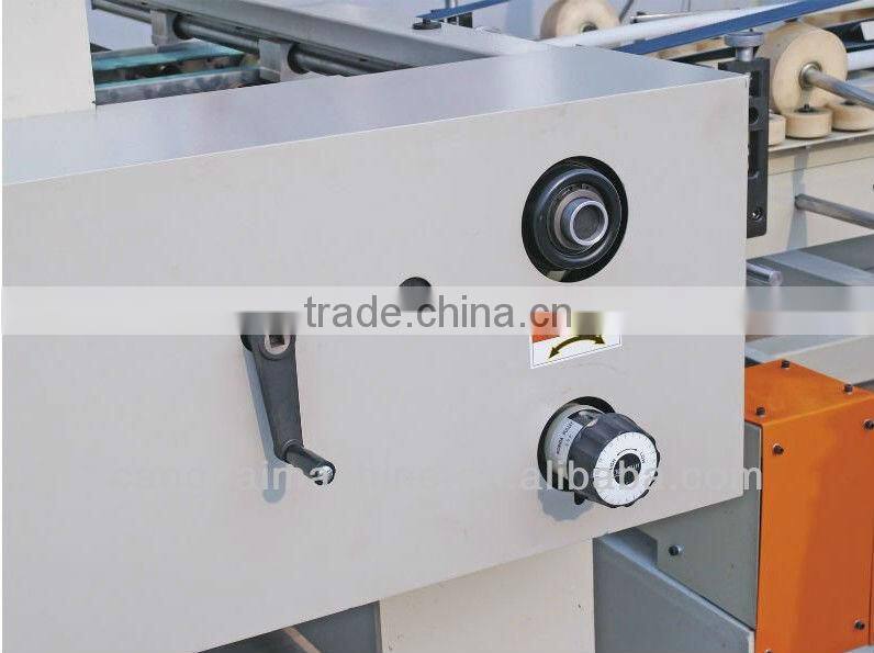 carton gluing machine or folder gluer