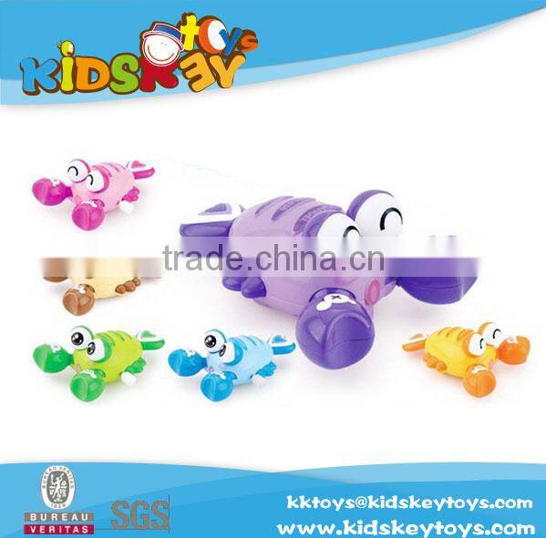 mini plastic promotional toys toys plastic swimming fish wind-up action toy christmas wind up toys