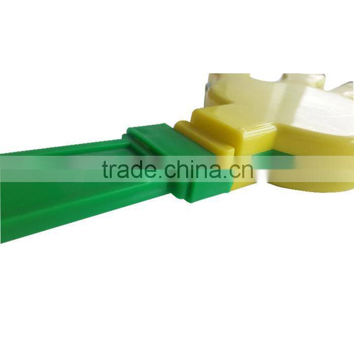 Hot plastic hand clapper for party event games