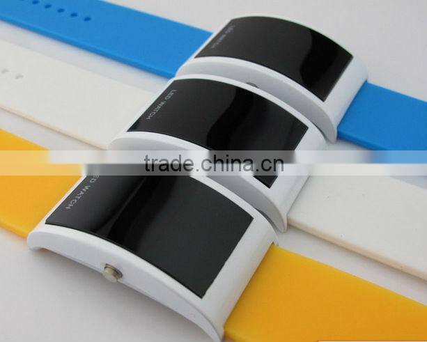 Wah Shun Watch factory OEM silicone digital led Hot sell watch