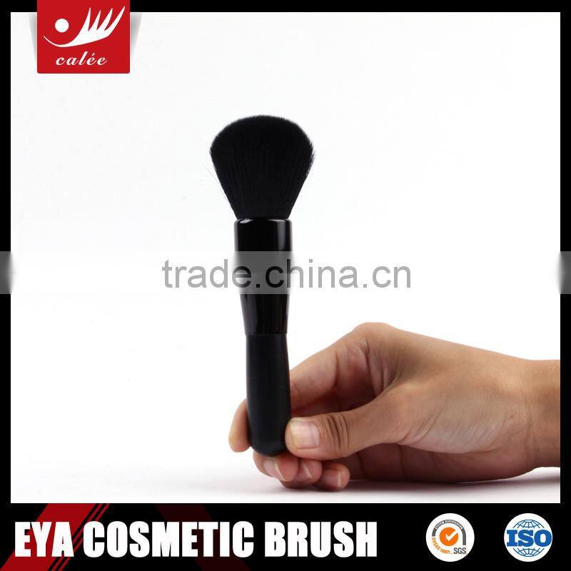 Eya Latest Style of Real hair Short Handle Blush Brush