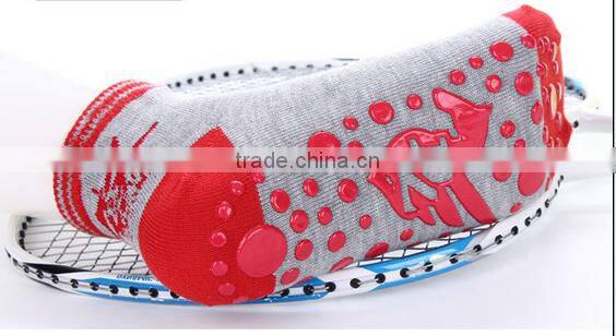 kids fashion anti slip trampoline socks/kids neoprene socks