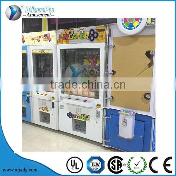 Hot Sale coin operated prize claw crane machine key master game machine