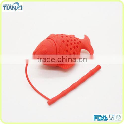 2015 New Design FDA/LFGB Fishing Shape Silicone Tea Bag