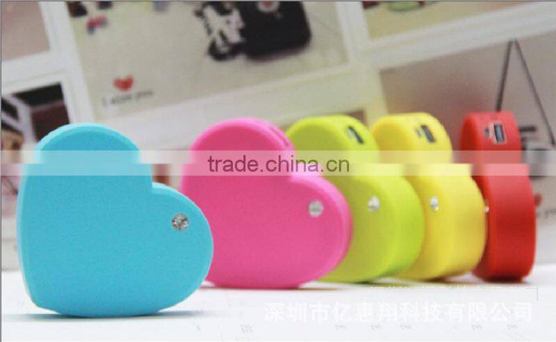 Customized heart power bank 6000mAh power battery charger no logo