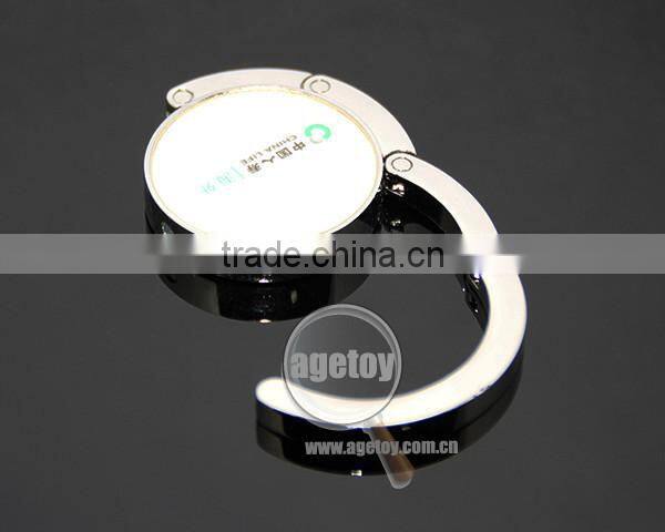 Customized Print Green Velvet Bag Packing Gift Set Round Folding Metal Custom Logo Purse Hanger Hook