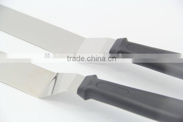 Straight Stainless Steel Offset Icing Spatula with Ergonomic Handle Spreads Frosting Smoothly