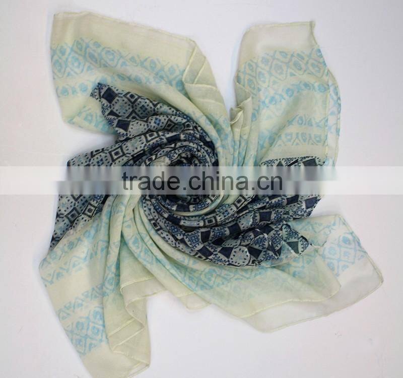 2016 Spring scarf OEM beaty flower 100% polyester Spring scarf
