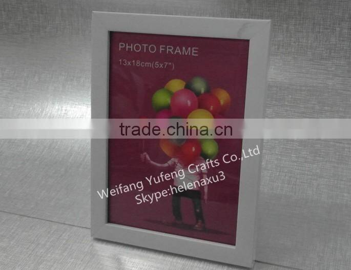 family cheap semi glossy MDF photo frame decorative photo frame