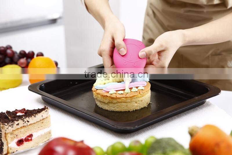 Easy Squeeze Silicone Macaron/Cake/Pastry Decorating tool, Decorating bottle, Kid Silicone Decorating pen,