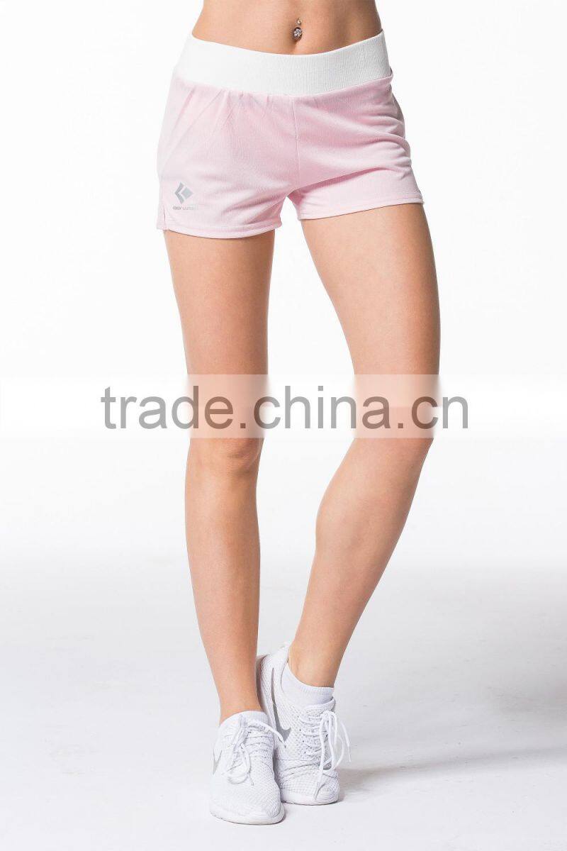 Good quality womens fitness running shorts Woman Fitness clothes Outdoor Quick-drying shorts