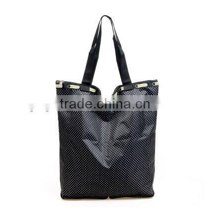Foldable nylon shopping bag