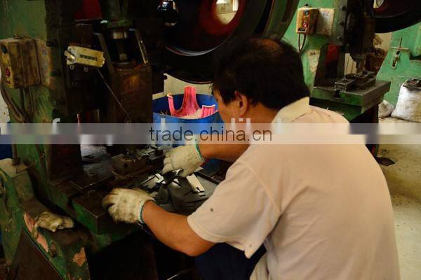 Wholesale heavy duty display wire hook for rectangular hangrails