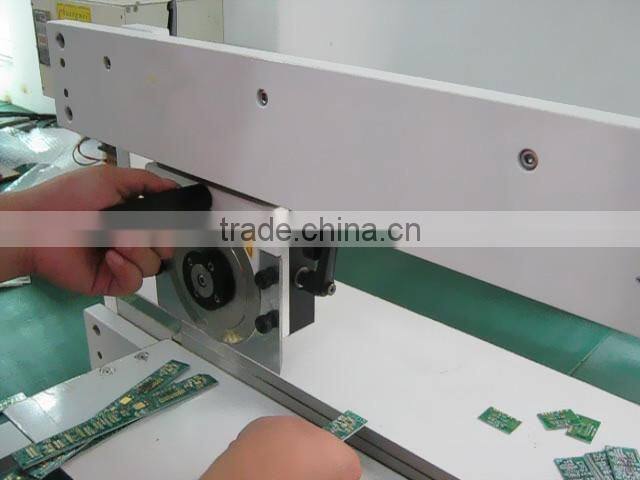 Circular blade moving PCB separator machine - YSV-1A