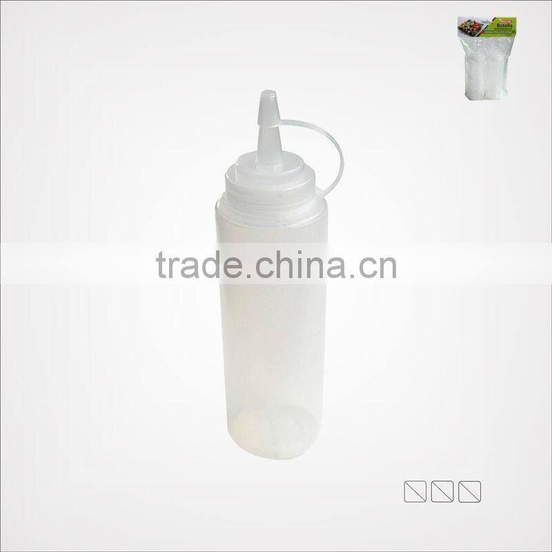 Plastic sauce bottle