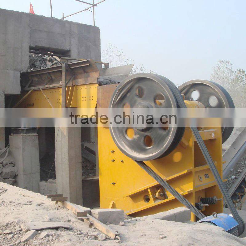 Automatic machine,vibratory feeder