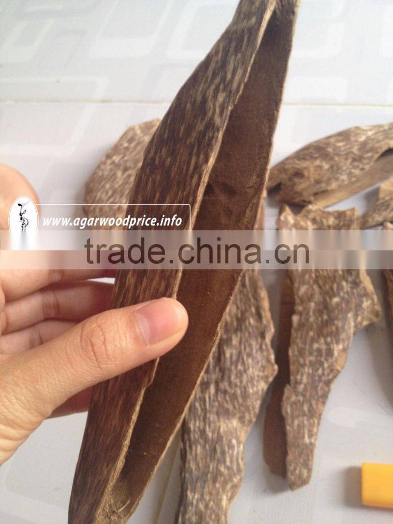 Agarwood chunks supplier