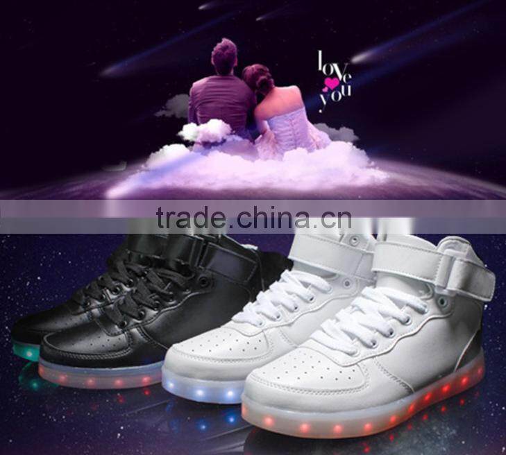 2016 New Wave pure black/white sport casual shoes with 7 colors LED luminous lights and USB charger cable