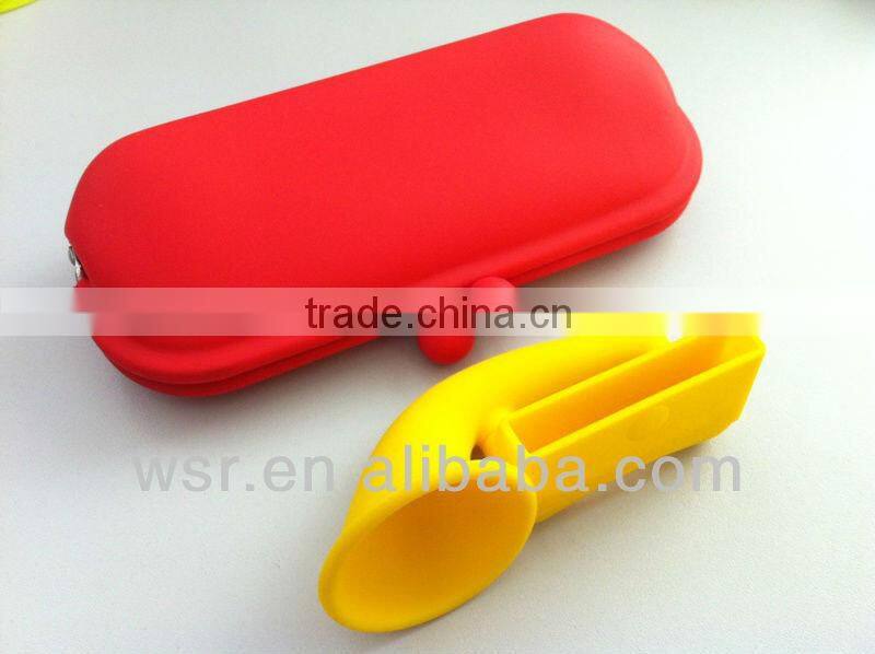 Hot silicone horn for iPhone5