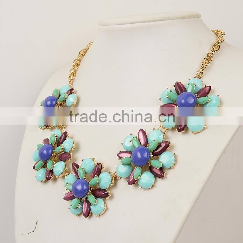 2016 Costume Jewelry Multi Color Statement Necklace Fllower Design